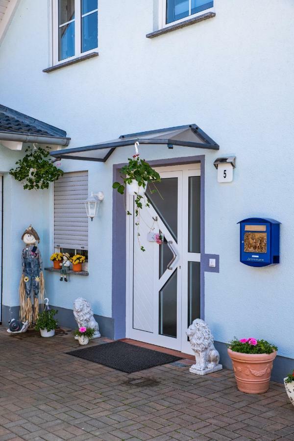 Das blaue Haus Daufenbach Exterior foto